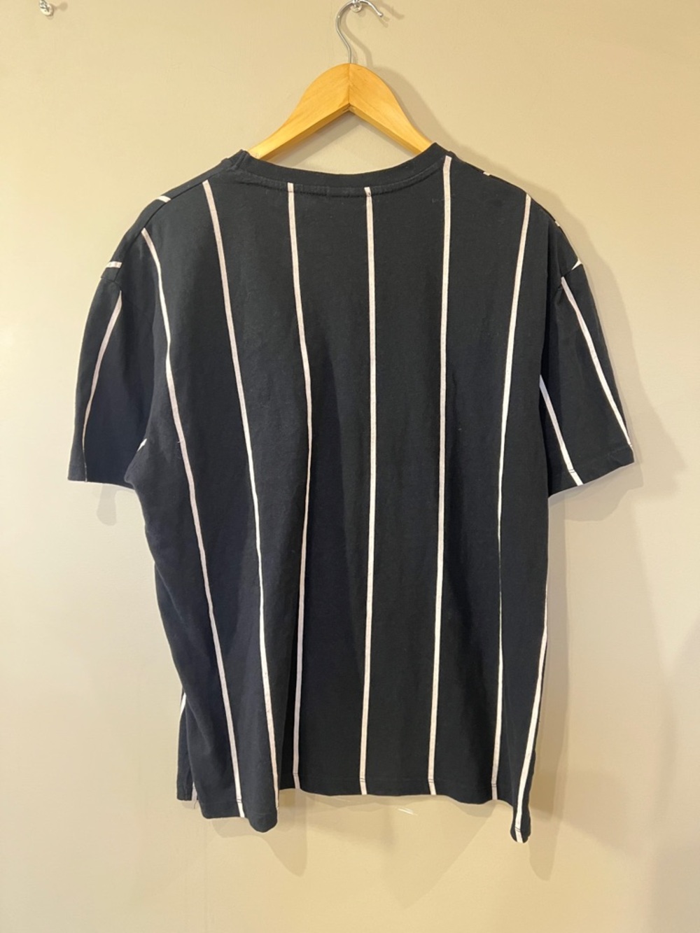 Pull&Bear Black T-Shirt with White Vertical Stripes